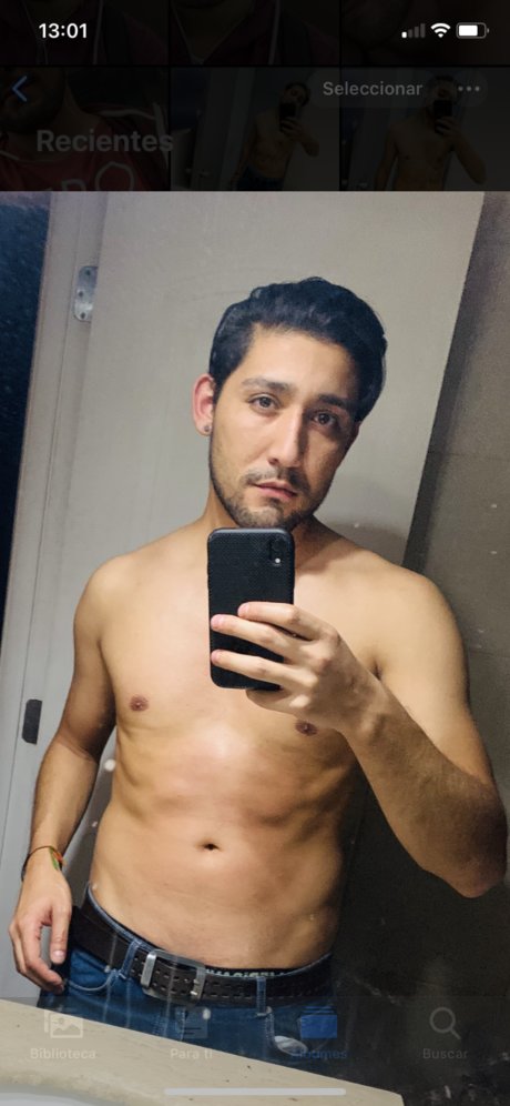 EVAN HARVEY model perfect images