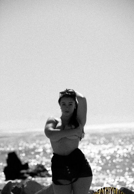 feet slave onlyfans top gallery