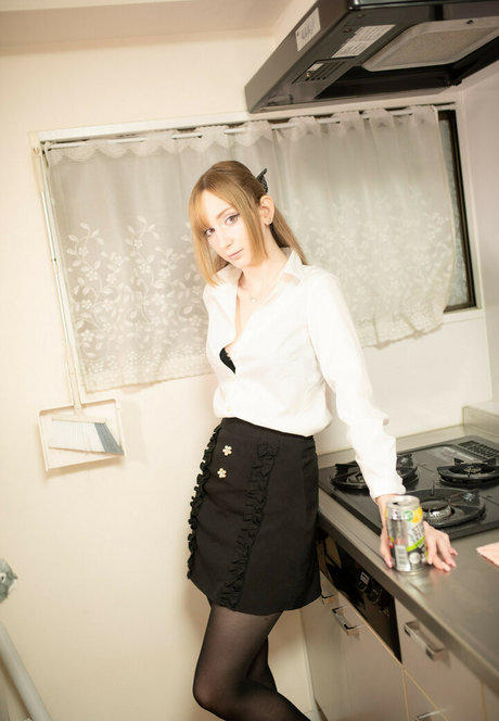 Meki pornstar hot pic