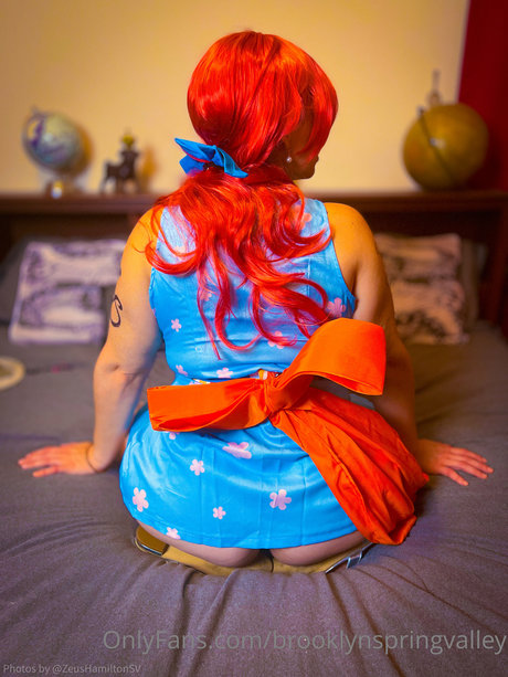 Brooklyn Spring Valley_ naked model images