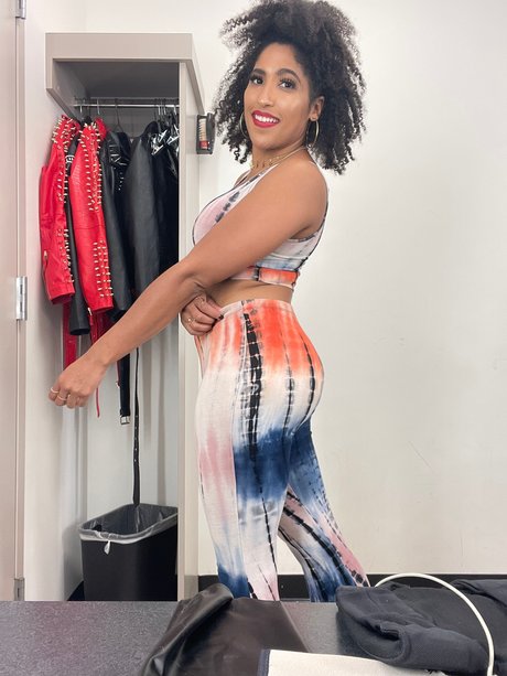 Marti Belle Profile pic