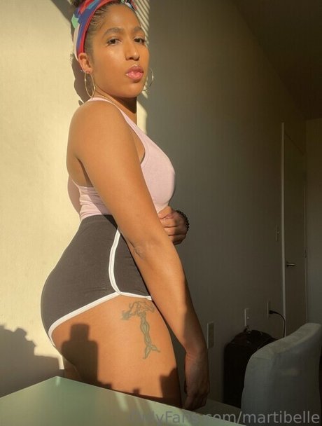 Marti Belle pretty actress images