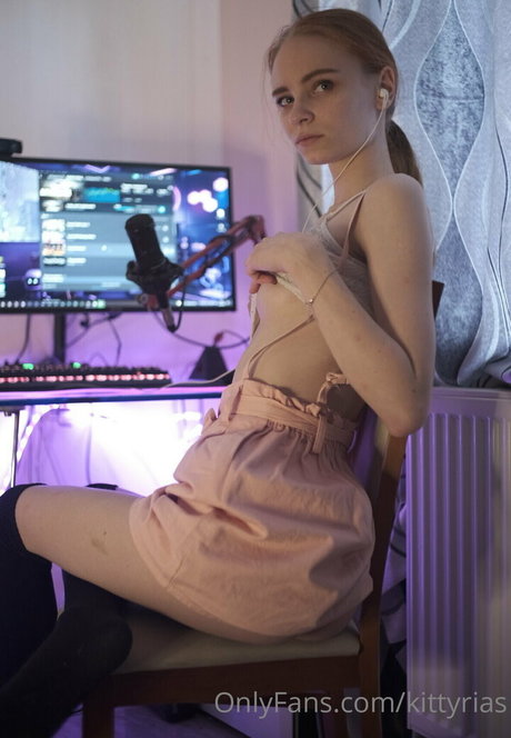 cute asian onlyfans beautiful naked picture