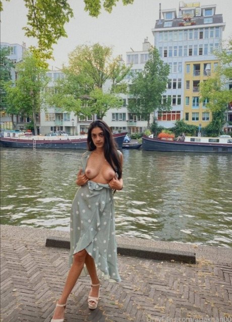 Aria Khan free actress archive