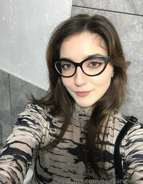 latina mom onlyfans hot sexy picture