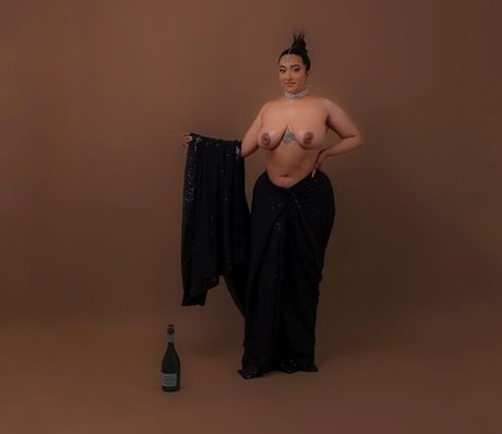 Rakhi Gill nudes actress photo