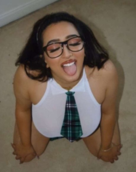 Rakhi Gill nice star photos