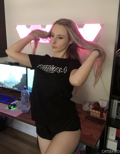 Catsefiro pretty star photo