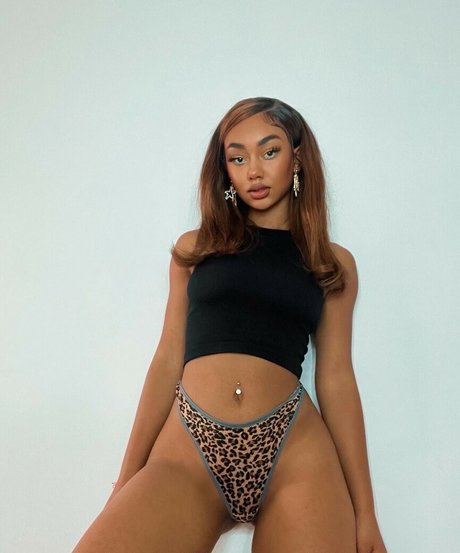 llleasy art pornstar images