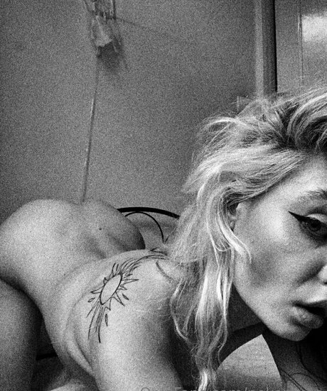 NekoMuse model art picture