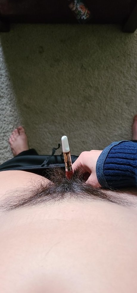 SunbutterQueen model top photo