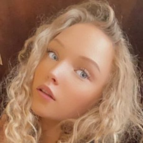 Evie And Ellie Erikson pretty star images