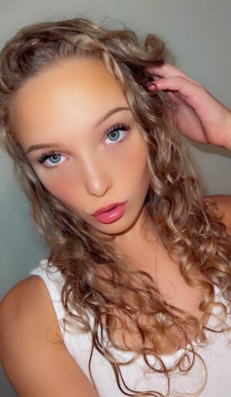 Evie And Ellie Erikson hd pornstar pics