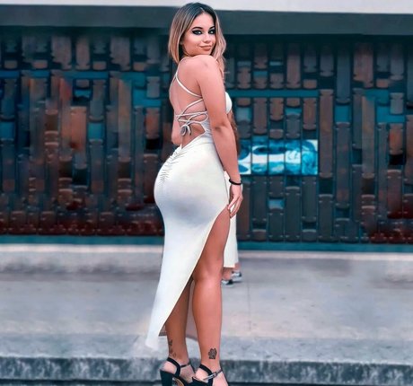 Flavia de Sousa_ star high quality images