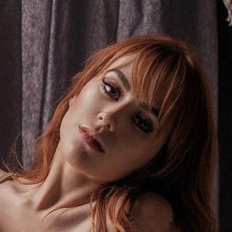 pop star erotic actress photo