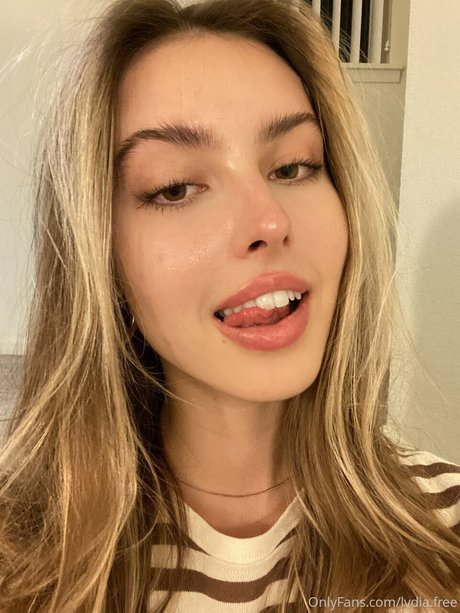 lydia free hd model picture