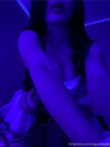 Olga Robledo star naked pictures