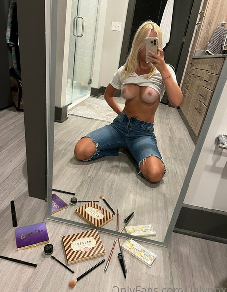 nude milf onlyfans hot nude picture