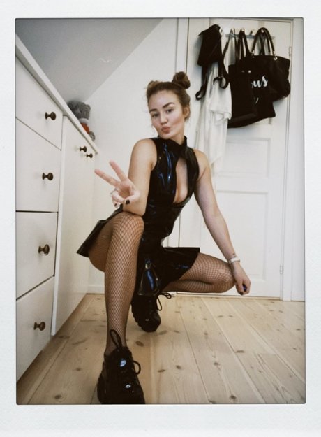 Thalebabe93 nude star pictures