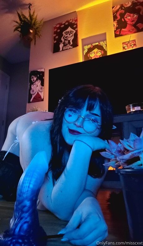 huge fake tits onlyfans beautiful photos