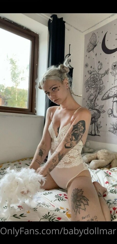 marie x hot actress img