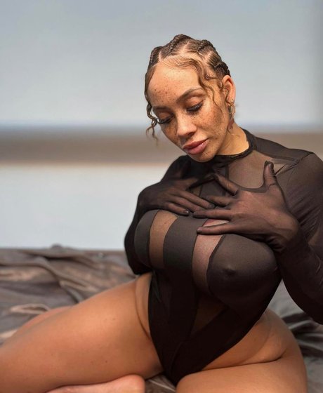 Me Gan_ sexy pornstar photos