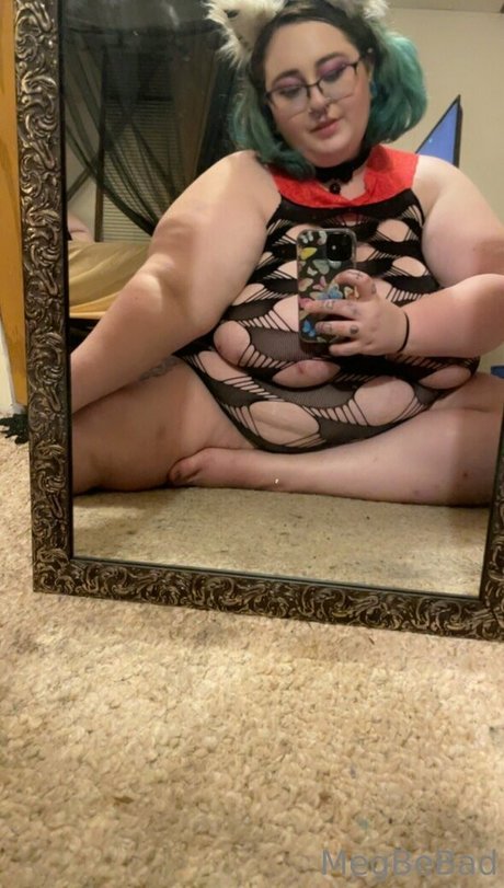 megbebad model hot picture