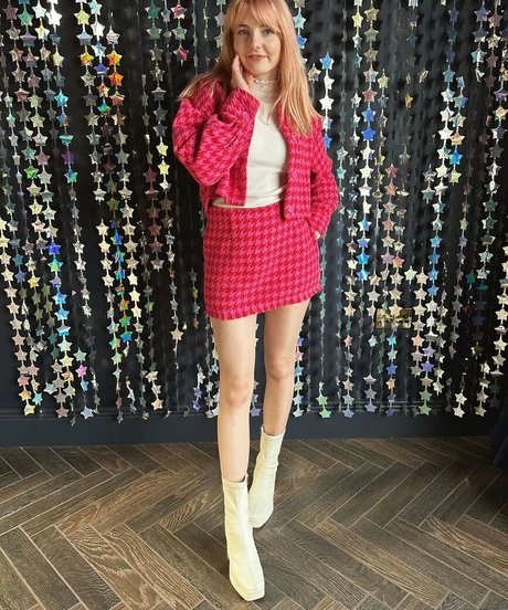 LDShadowLady pornstar nude picture