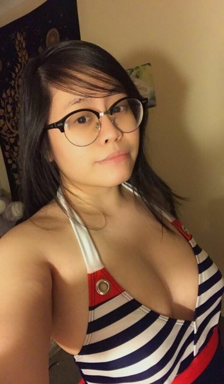 Lewdnympha beautiful model photos