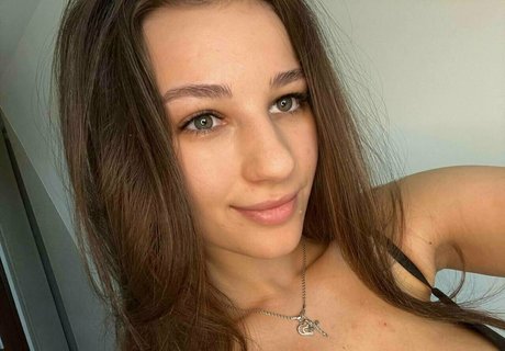 annie aa star high quality image