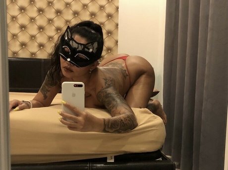 ann inkedup pretty actress images