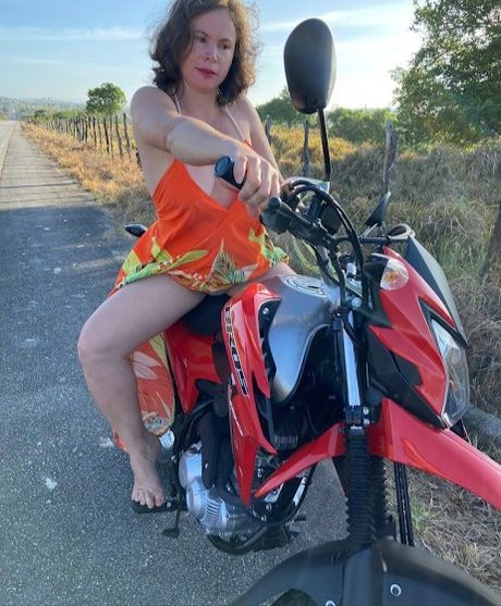 elisangela fs nude actress photos