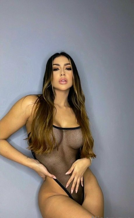 estefahg pretty actress pics