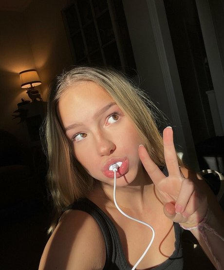 Keira Jackson model high quality pictures