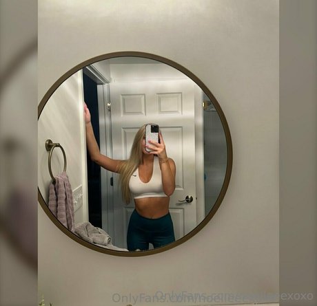 noelleeexoxo star adult pic