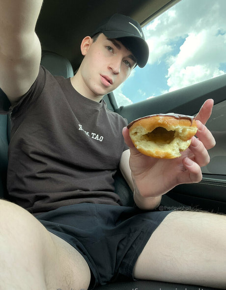 freedevinholtxxx model erotic photo