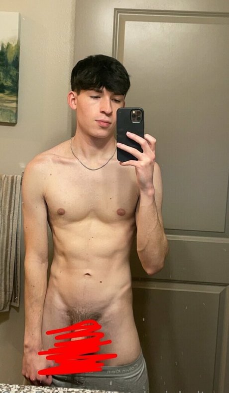 freedevinholtxxx naked pornstar image