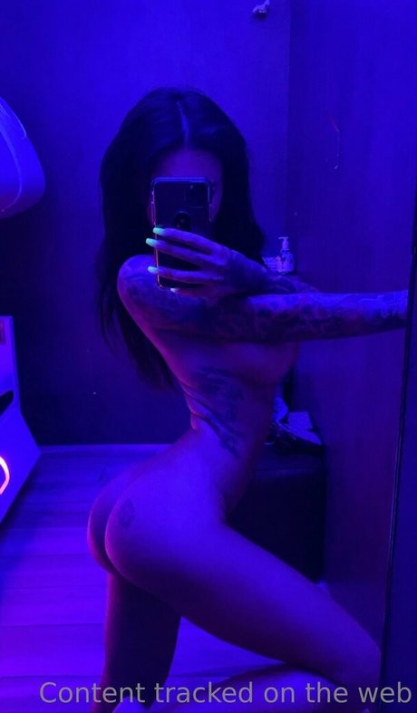 AlexMucci star nude archive