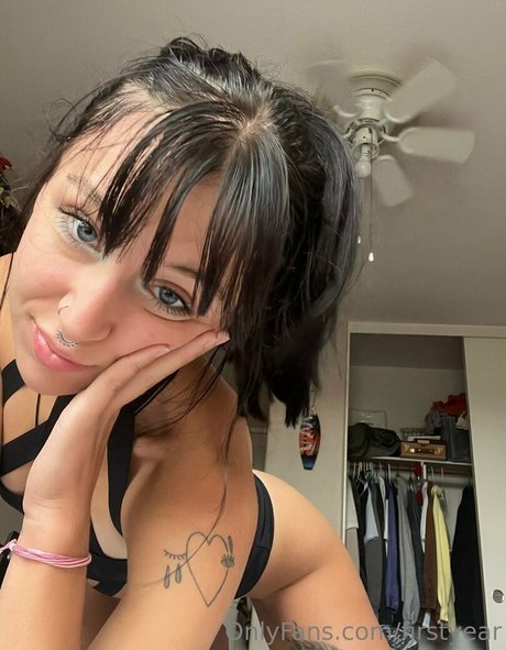 firstyear erotic pornstar picture