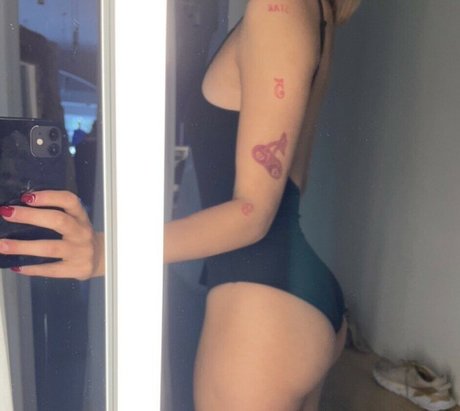 Savwap pornstar nude galleries