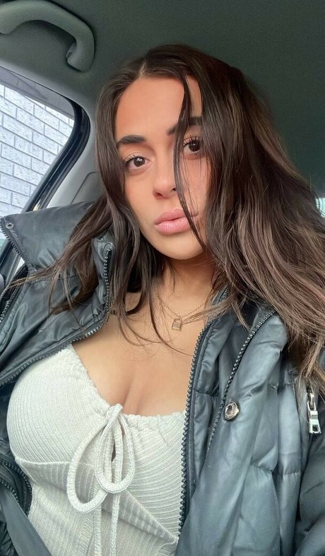 Veronica May model nudes pic