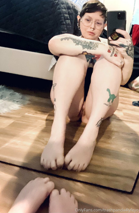 trashpanda4lyfeyo nudes model photo