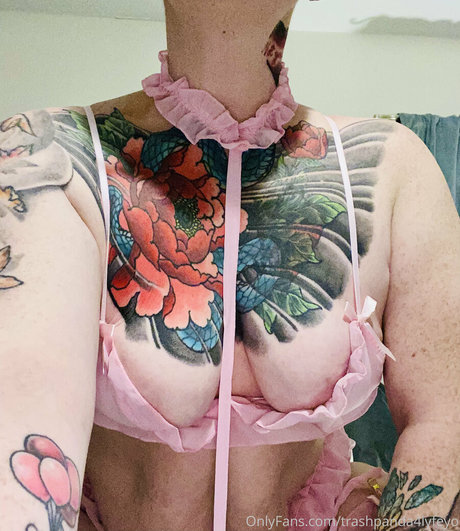 trashpanda4lyfeyo perfect model pics