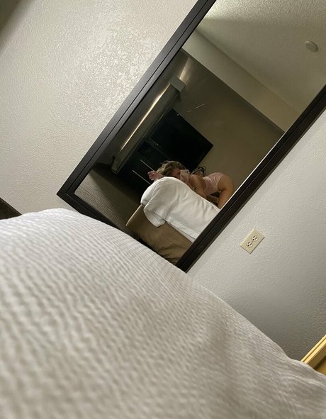 skinny wife onlyfans hot sexy image