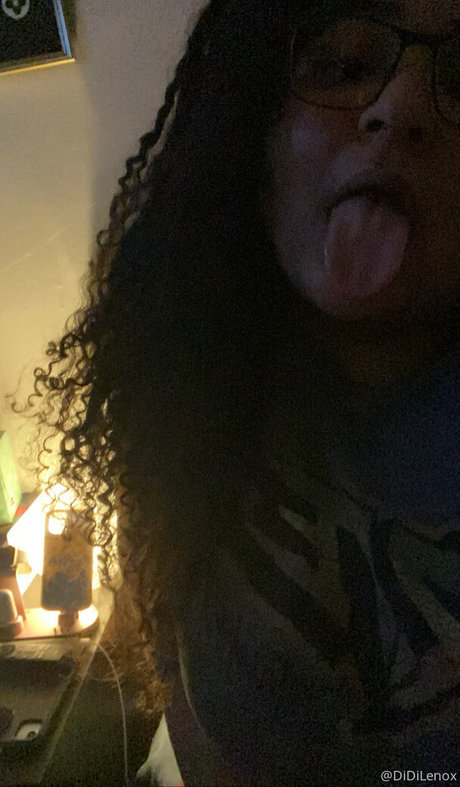 didilenox sexy model images