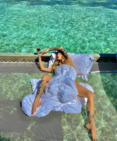 Raissa Bejar model pretty photos