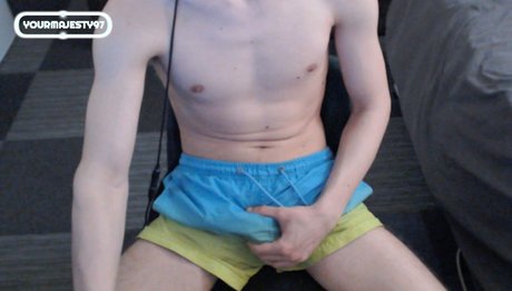 YourMajesty97 star pictures