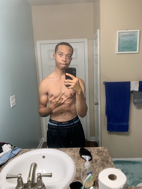 Chiraq adult model photo