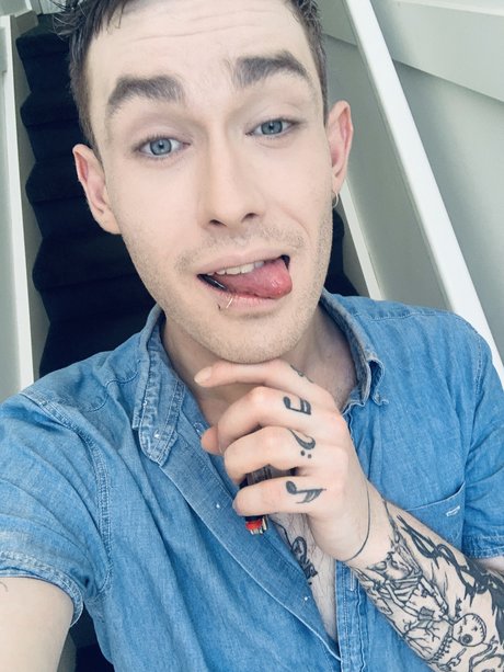 AussieVersBoy_ model naked archive