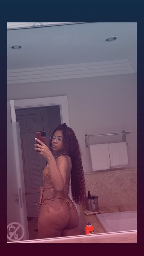 Bonnie Santana art pornstar picture